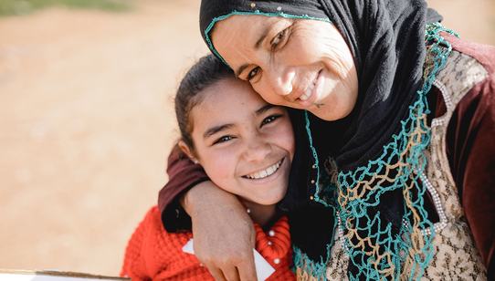 210303_War-Child_LB_Syrian-mother-with-child