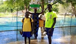 221030_South_Sudan_Floods_Children_Woman.jpg
