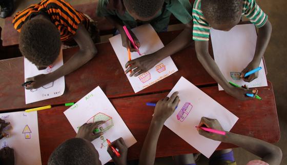 Can't Wait to Learn_War Child Oeganda_co-creation_kinderen tekenen_171200