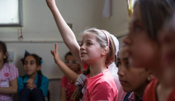 Farah tijdens een IDeal sessie_War Child Jordanië_180422