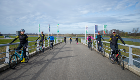 Goed Bezig_fietsvrouwen_Actie voor War Child_070421