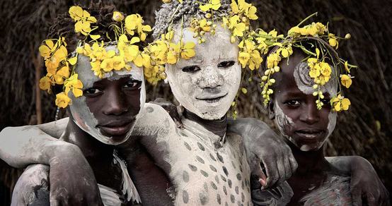 Fotoveiling Jimmy Nelson Before They Pass Wway Karo tribe yellowtrace