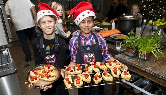 Vier je kerstfeestje voor War Child_ kerst hapje_koken_181211