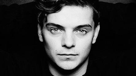 Martin Garrix portret zwart wit voor War Child_17XXXX