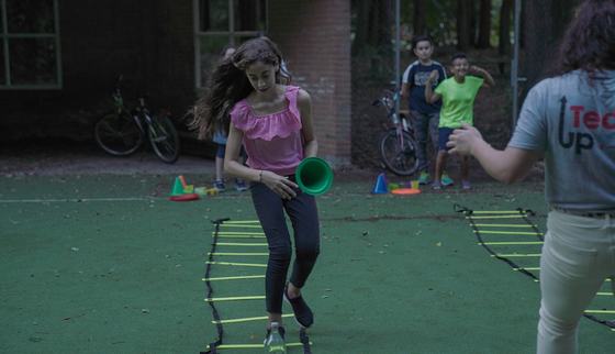 War Child TeamUp-activiteiten-dieperliggend doel-psychosociale thema's_War Child_200810