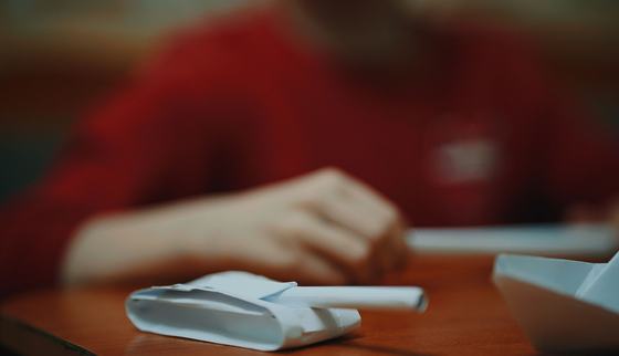 War-Child_Alex_refugee-from-Ukraine_paper-tanks_Moldova_3_220330