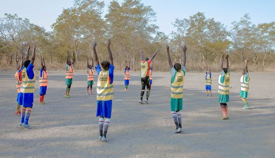War-Child_Central-African-Republic_Football_1