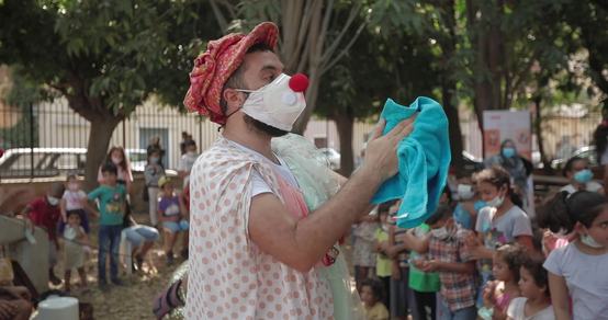 Outreach in Karentina, Beiroet om kinderen te beschermen tegen covid-19_War Child_Libanon_201030