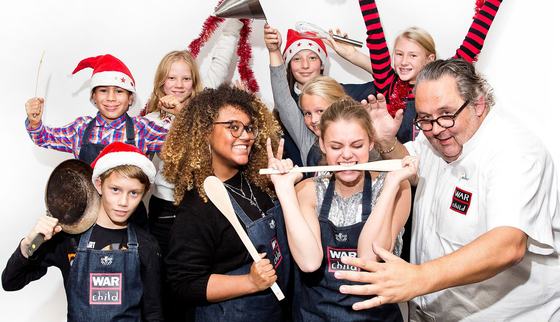 Kinderen kerst vieren diner hapjes War Child ambassadeurs_181211