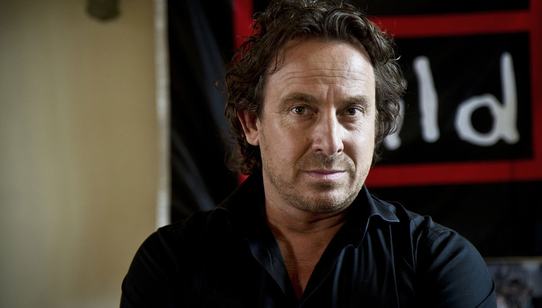 Marco Borsato ambassadeur War Child_portret met War Child-logo_XXXXXX