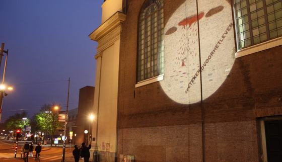 Tekening getekend voor het leven War Child_19XXXX