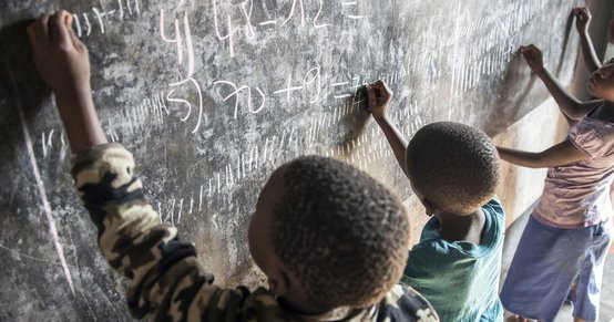11_20150728_War Child-Kahunga primary school Lusenda-event.news item.jpg