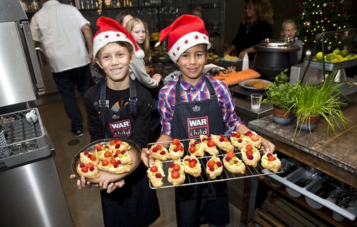 Vier je kerstfeestje voor War Child