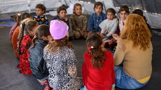 War Child helpt kinderen in oorlog weer kind zijn op veilige plekken