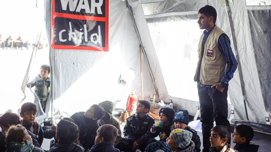 War Child helpt kinderen in oorlog weer kind zijn op veilige plekken