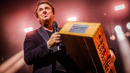 War Child ambassadeur Marco Borsato in Carré