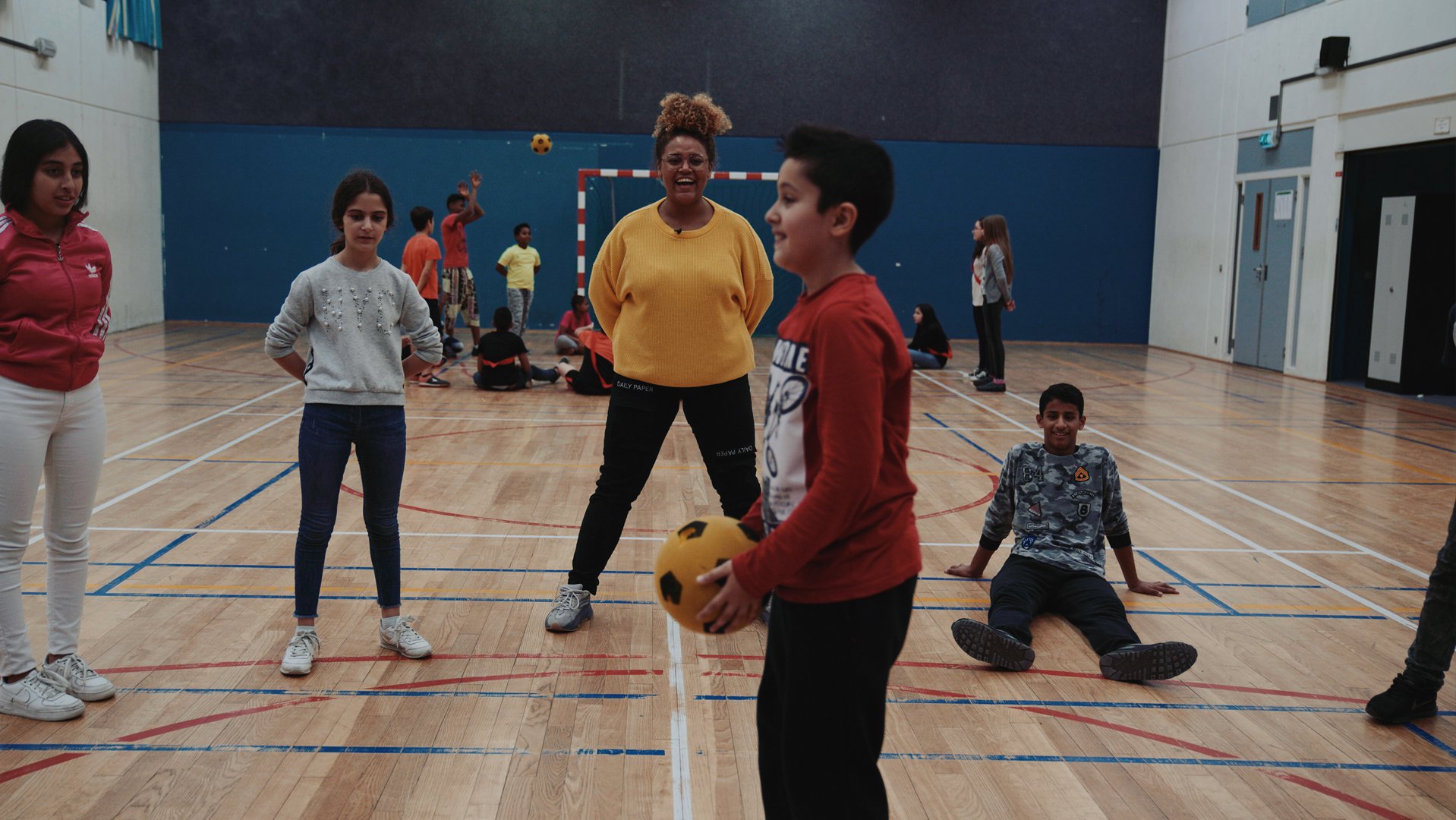 TeamUp activiteit met War Child voor gevluchte kinderen in een azc in Nederland - War Child