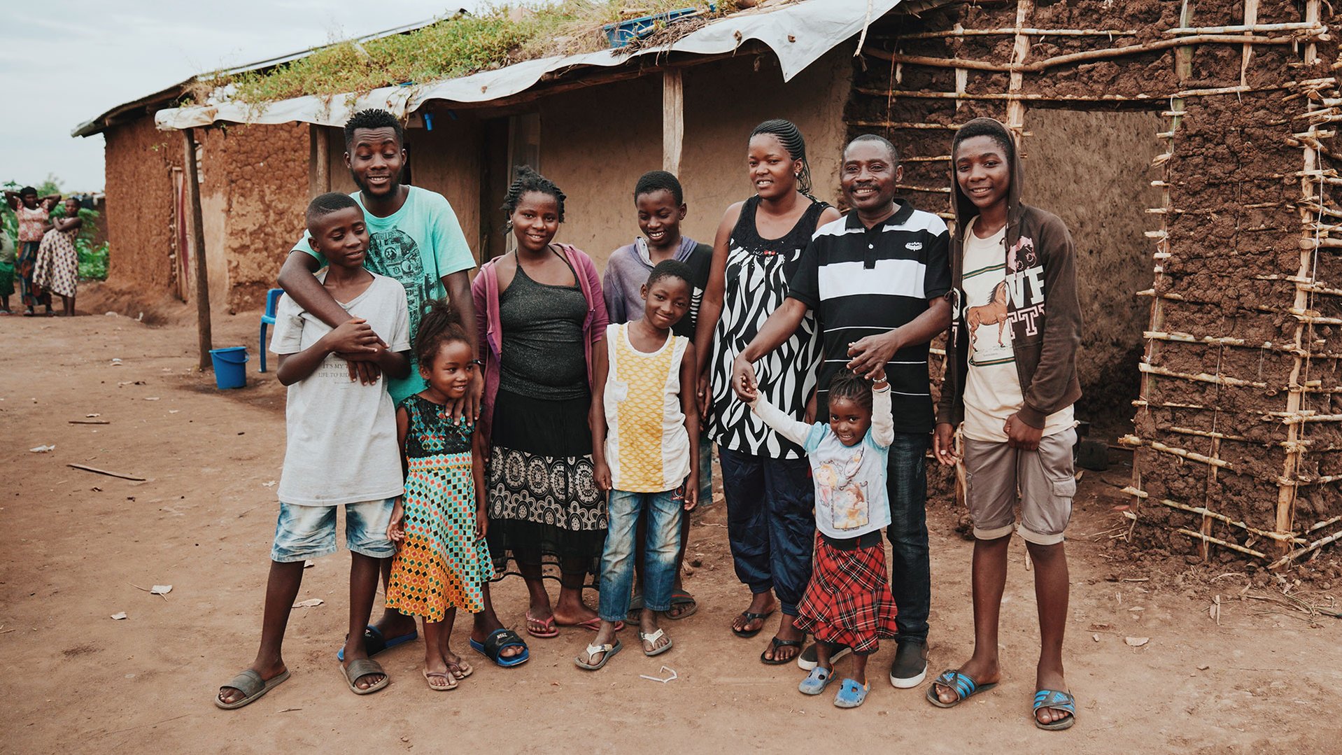 Nelson en zijn familie vinden weer hoop na hun vlucht naar Oeganda | War Child