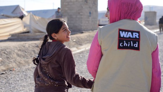 War Child helpt kinderen in oorlog weer kind zijn op veilige plekken