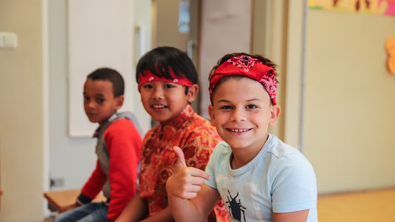 Jongetjes tijdens Teamp op school - War Child