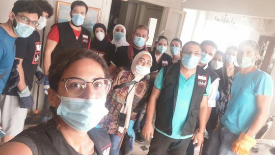 War Child team volunteers to clean out houses in Beirut