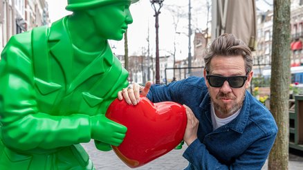 Selwyn Senatori en zijn LOVE SOLDIERS