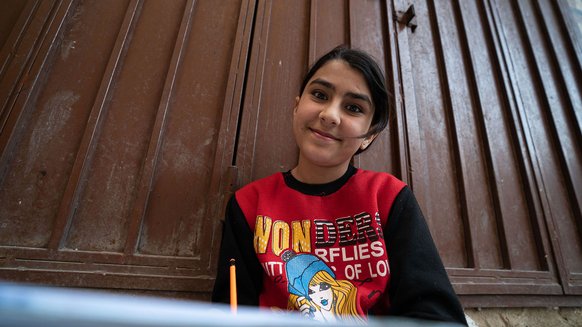 Nadine is gevlucht uit Syrië en doet in Libanon mee met War Child's programma's | Laat oorlog geen generaties duren