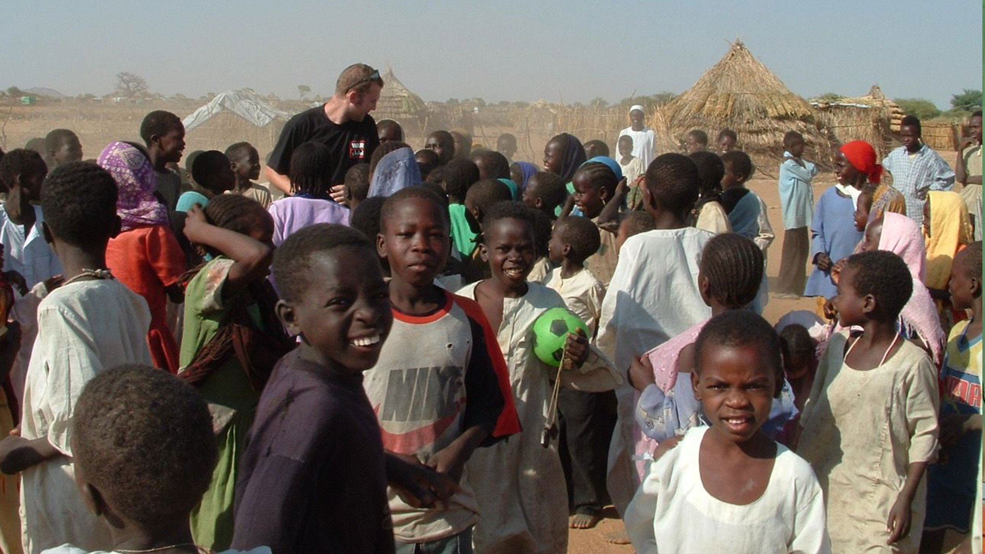 War Child Nederland directeur Ernst Suur woonde en werkte van 2002 tot 2005 in Soedan