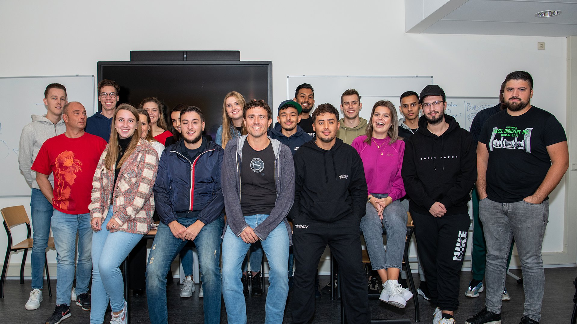 Docent en studenten aan de Haagse Hogeschool zijn #goedbezig voor War Child