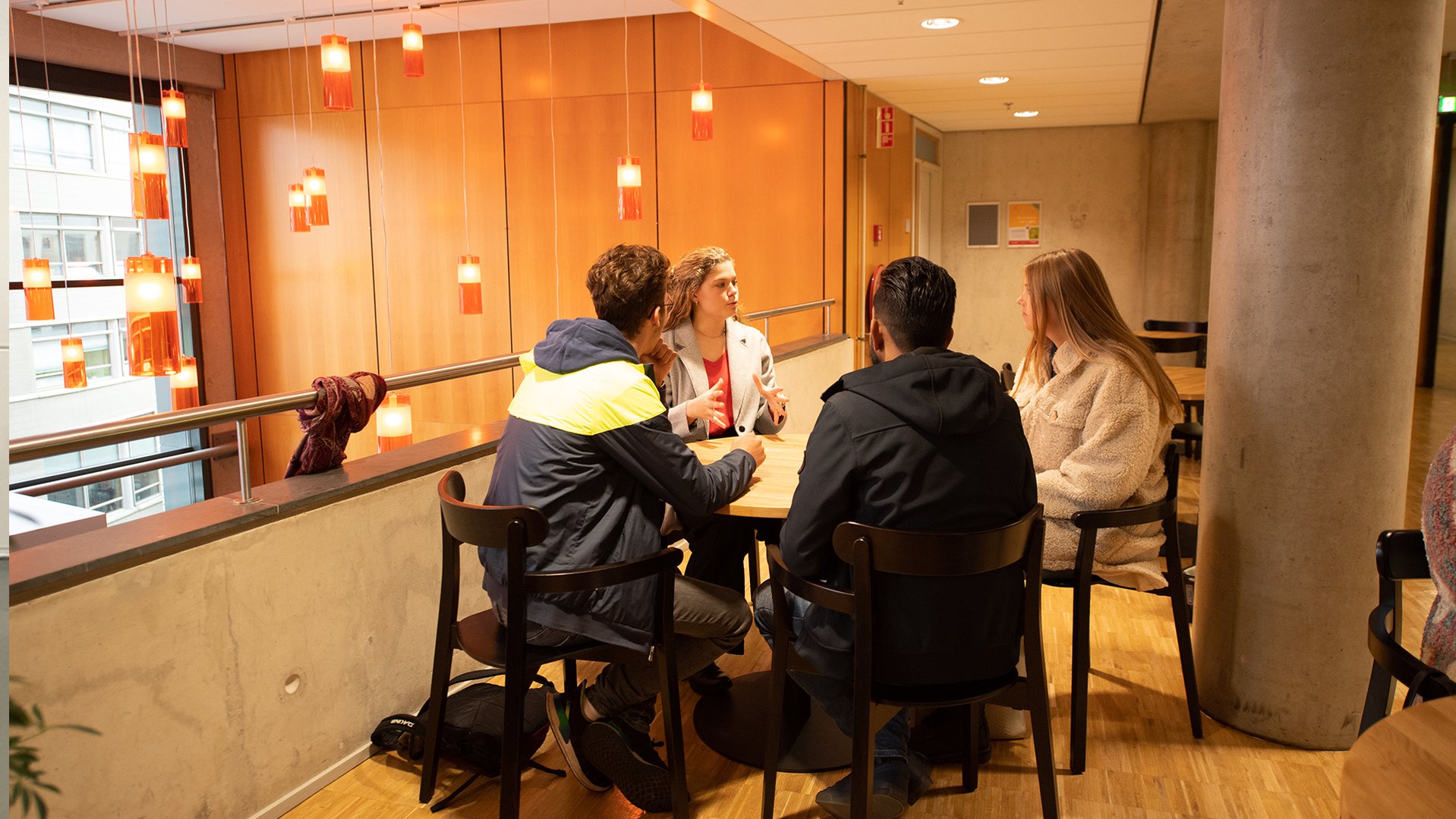 Docent en studenten van de Haagse Hogeschool zijn #goedbezig voor War Child
