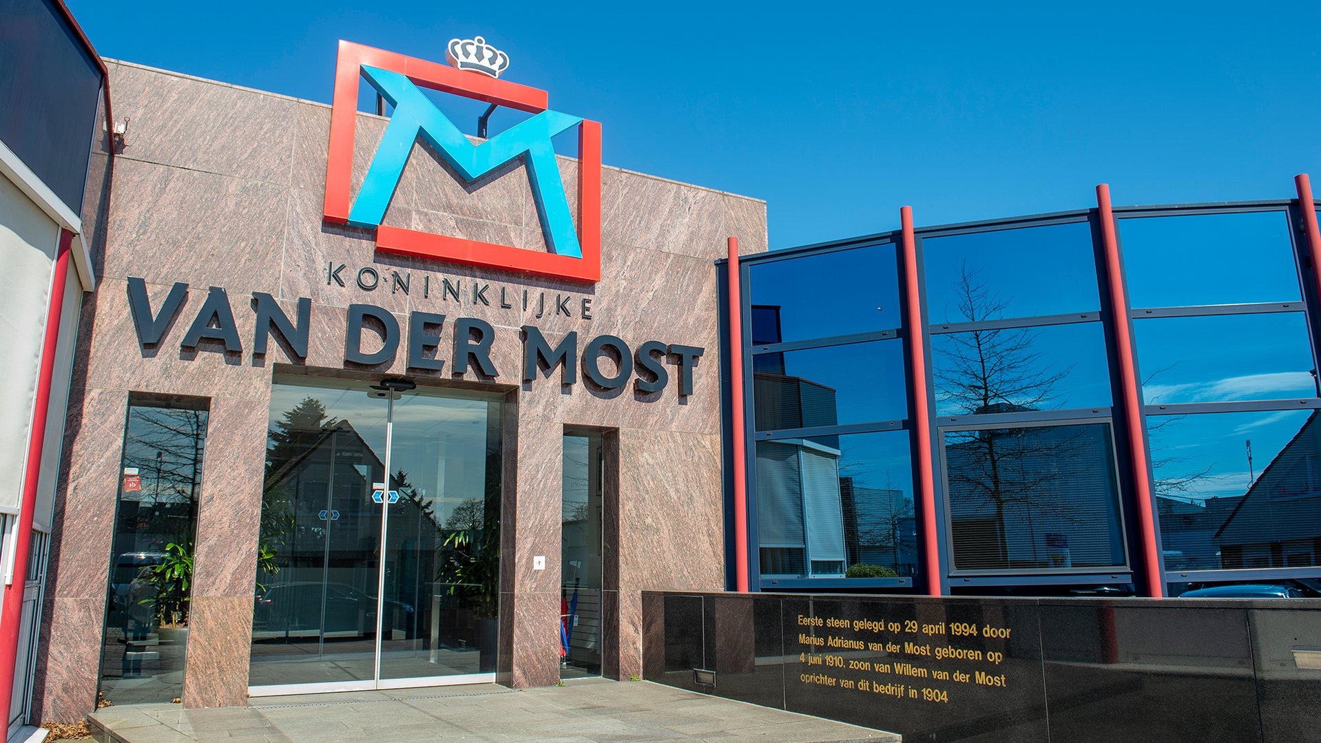 Koninklijke van der Most is al 20 jaar #goedbezig voor War Child