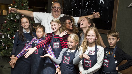 Vier je kerstfeestje voor War Child Julius Jaspers