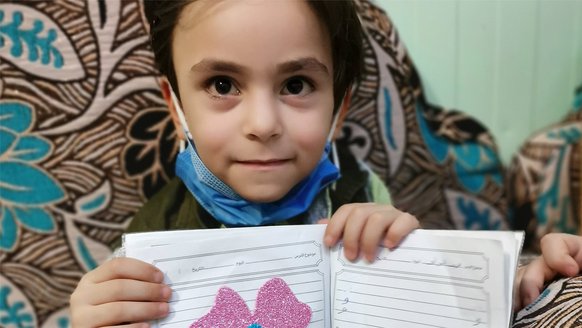 In Libanon zijn de scholen dicht, ook voor Syrische vluchtelingen zoals Laith. War Child biedt hen onderwijs op afstand